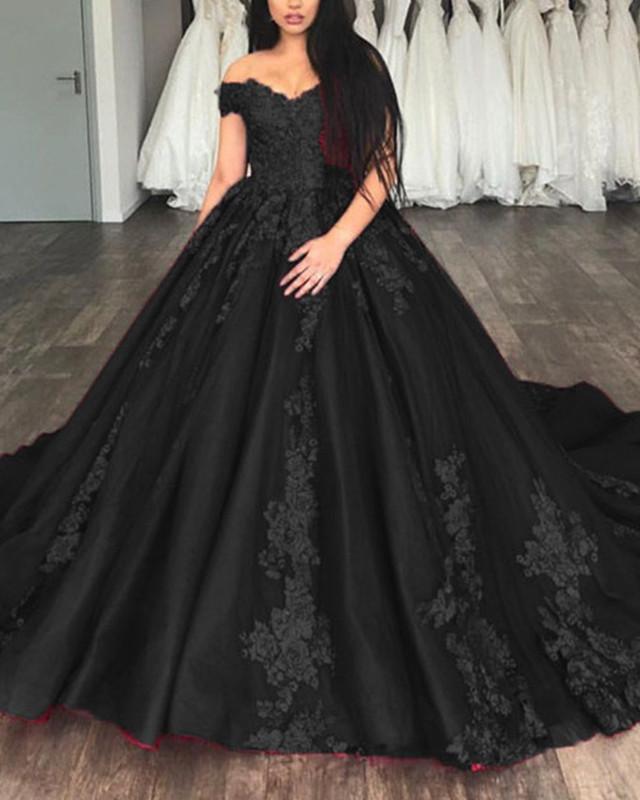 Vestidos de quinceañera de tul con hombros descubiertos y apliques de encaje