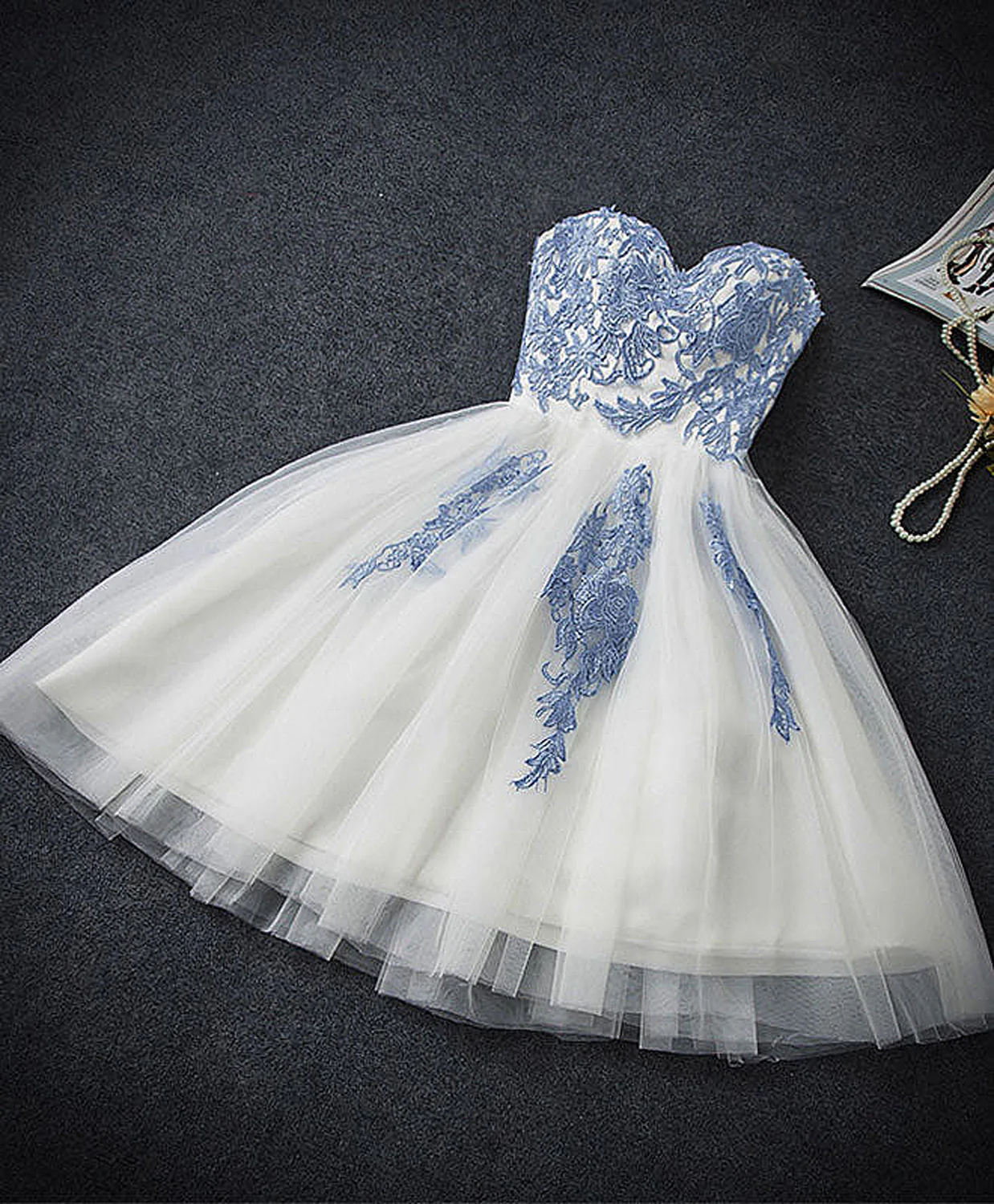 Vintage Blue Sweetheart Embroidery Design A-line Tulle Party Dress Homecoming Dress TP4066