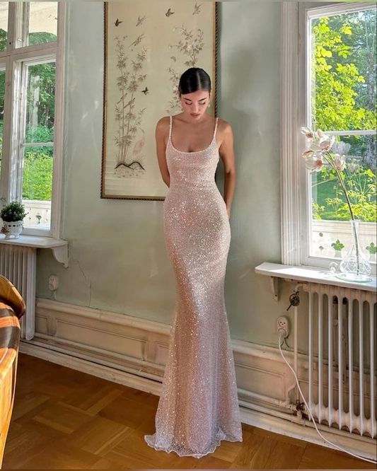 Vestidos de fiesta largos con lentejuelas y tirantes de sirena color champán para el 22.º cumpleaños.