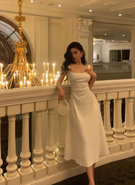 Vestido blanco sexy de tirantes finos para fiesta de cumpleaños número 21, corte A, atuendos de cumpleaños, ideas para vestidos de cumpleaños para mujeres DP2319