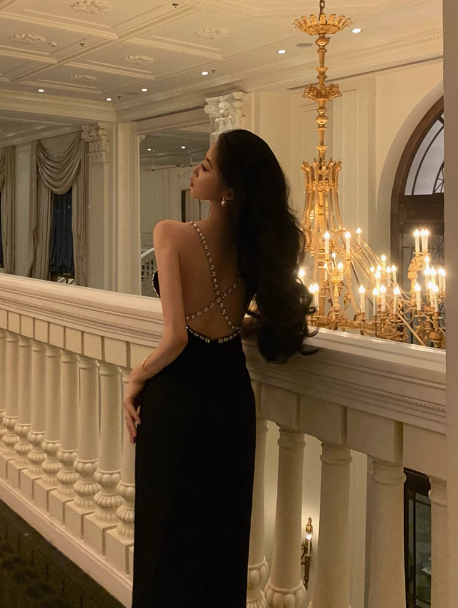 Vestido negro sexy con tirantes finos para 21 cumpleaños, ideal para fiestas, atuendos de cumpleaños, ideas para vestidos de cumpleaños para mujeres (DP2318)