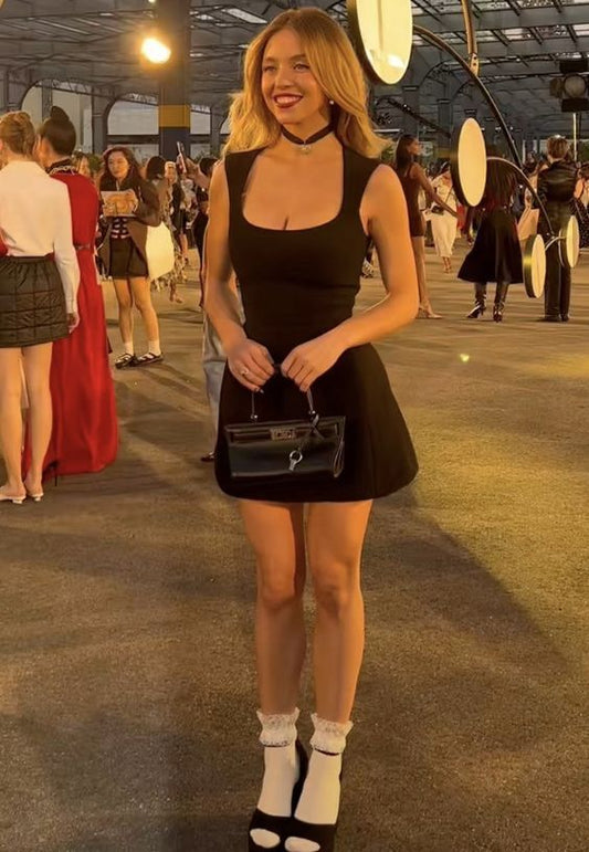 Simple Black A Line Straps Satin Short Homecoming Dress Cocktail Dress Outfits SH3912