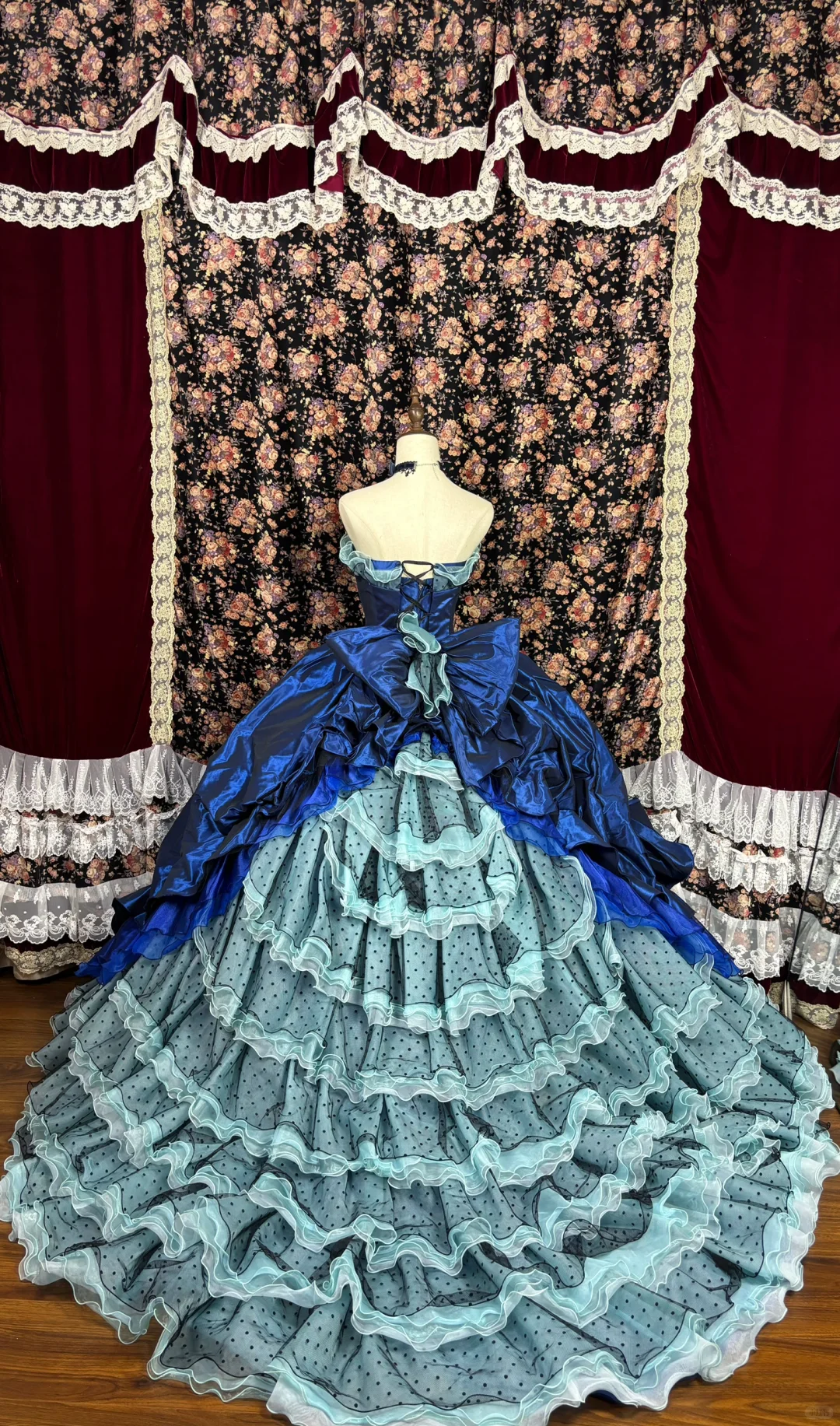 Vestido de noche vintage azul marino con escote corazón de satén sin tirantes para quinceañera, corte A, TP4261