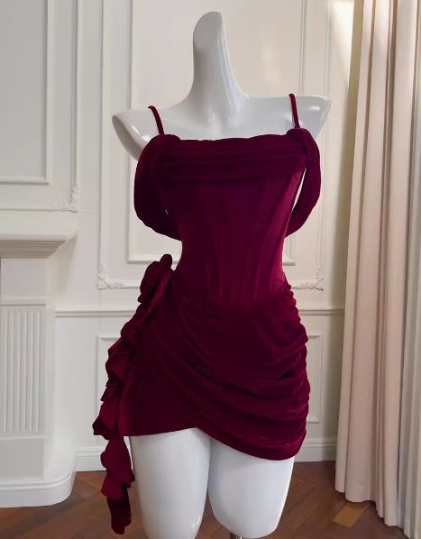 Pretty Spaghetti Straps Burgundy Sheath Short Homecoming Dresses Cocktail Dress S573