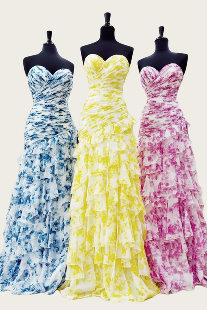 Elegante vestido formal largo con estampado floral y abertura en capas