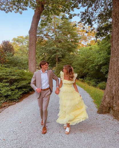 Vestido de fiesta largo de tul escalonado estilo retro amarillo con corte en A