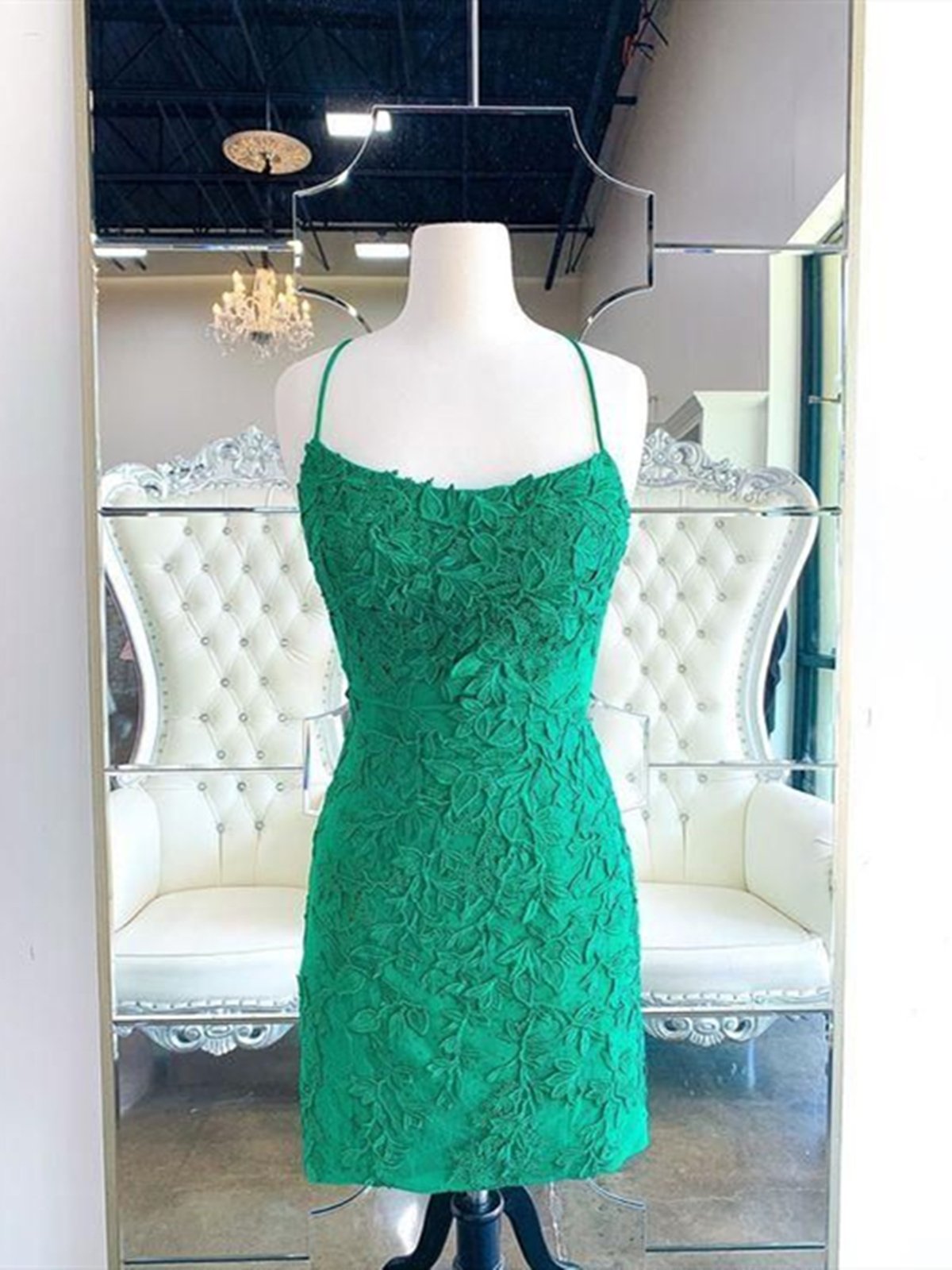 Vestidos de fiesta cortos de encaje verde sin espalda, vestidos de graduación cortos de encaje verde con espalda descubierta