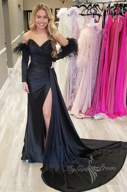 Red Sweetheart Slit Satin Long Prom Dresses with Detachable Feathers Sleeves GP483