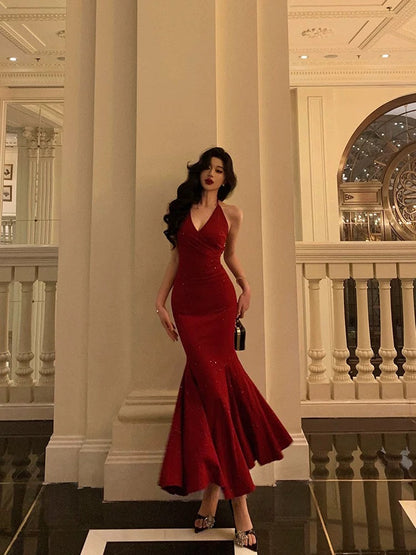 Vestido de fiesta de sirena sexy con cuello halter y lentejuelas rojas, sin mangas, para fiesta de verano, para cumpleaños número 20, W818