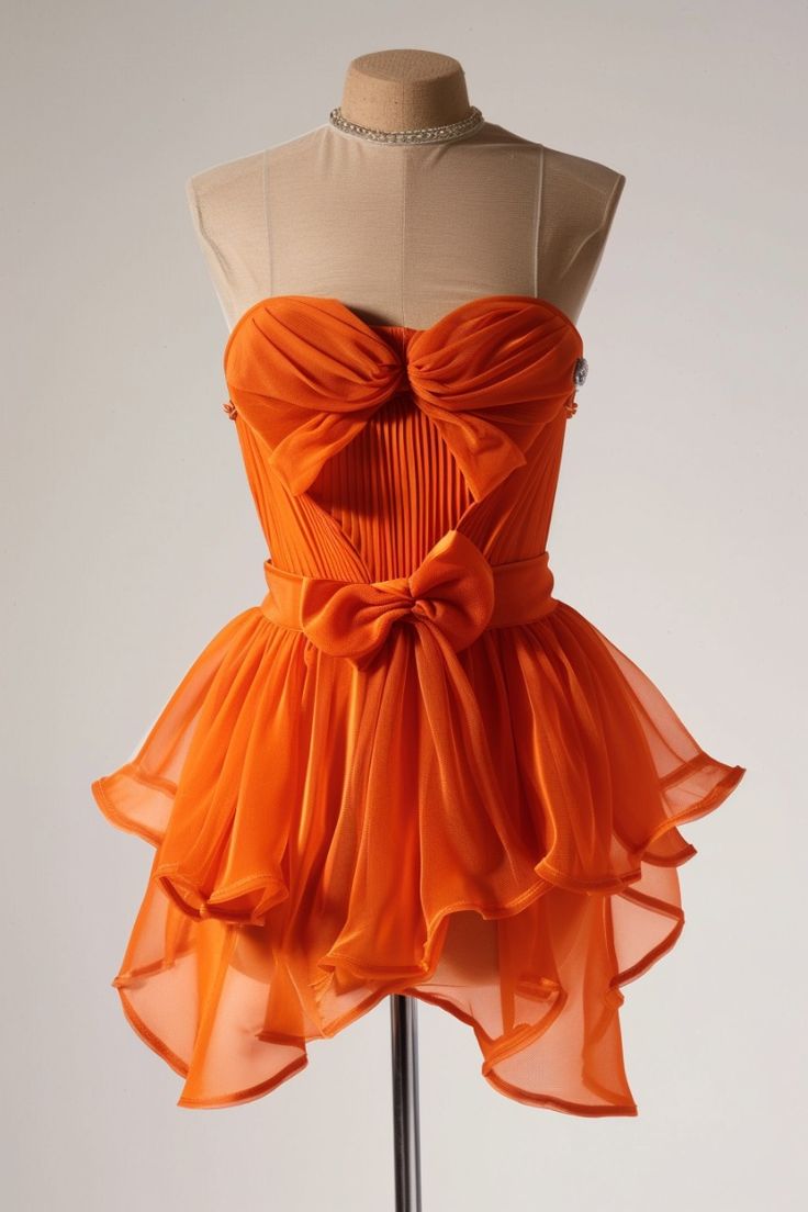 Lindos vestidos de fiesta de graduación de octavo grado, corte A, sin tirantes, cortos, de verano, para escuela secundaria, estilo Hoco, trajes de fiesta DH05