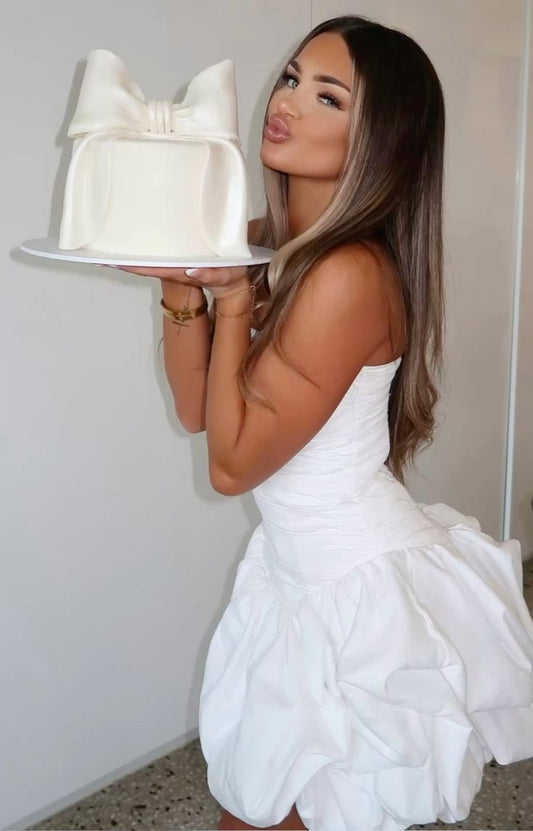 Bonito vestido de fiesta blanco corto sin tirantes, minivestido formal para octavo grado, vestido de verano para escuela secundaria, atuendos para el regreso a casa DH1006