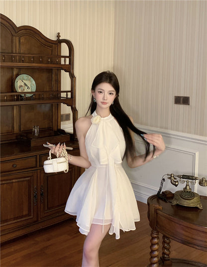 Vestido corto de gasa blanca con cuello halter, sexy, de corte A, para fiesta de 8.º grado, de verano, para escuela secundaria, traje de fiesta, atuendo de cumpleaños DH1054