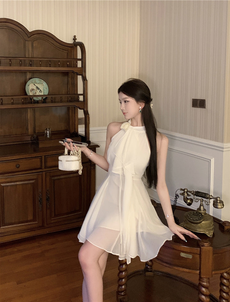 Vestido corto de gasa blanca con cuello halter, sexy, de corte A, para fiesta de 8.º grado, de verano, para escuela secundaria, traje de fiesta, atuendo de cumpleaños DH1054