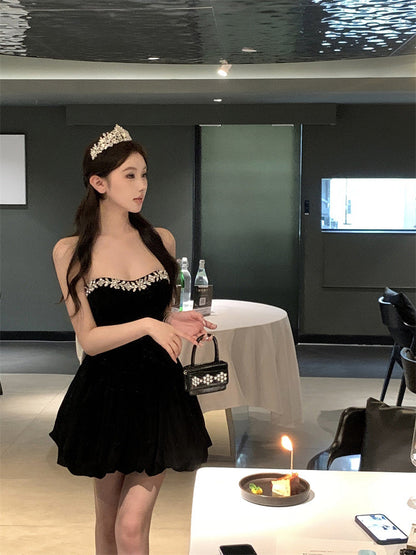Vestido de fiesta corto de terciopelo negro con escote corazón para octavo grado, vestido de verano para escuela secundaria, traje de fiesta DH1056