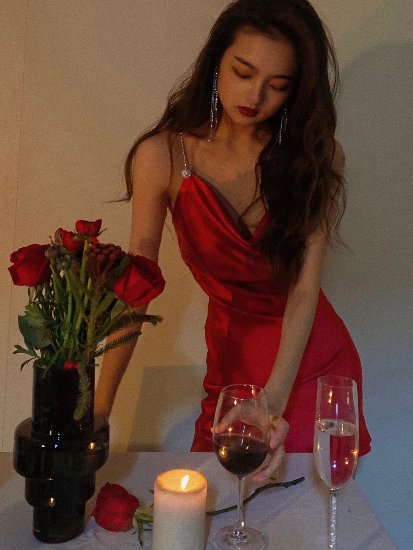 Vestido corto de satén rojo con tirantes finos, sexy, para fiesta de 8.º grado, de verano, para escuela secundaria, para cumpleaños, DH1096