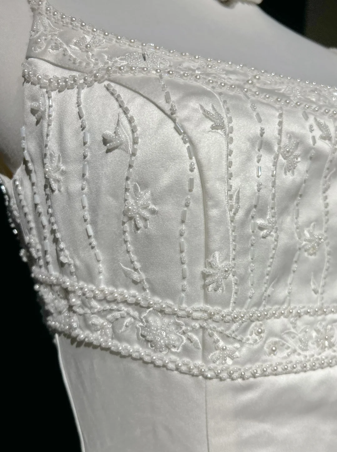 Vestido de novia vintage, corte A, tirantes finos, sin mangas, con perlas, largo, blanco, años 70, elegante, DH1111
