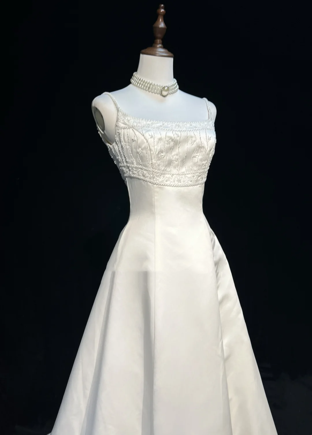 Vestido de novia vintage, corte A, tirantes finos, sin mangas, con perlas, largo, blanco, años 70, elegante, DH1111