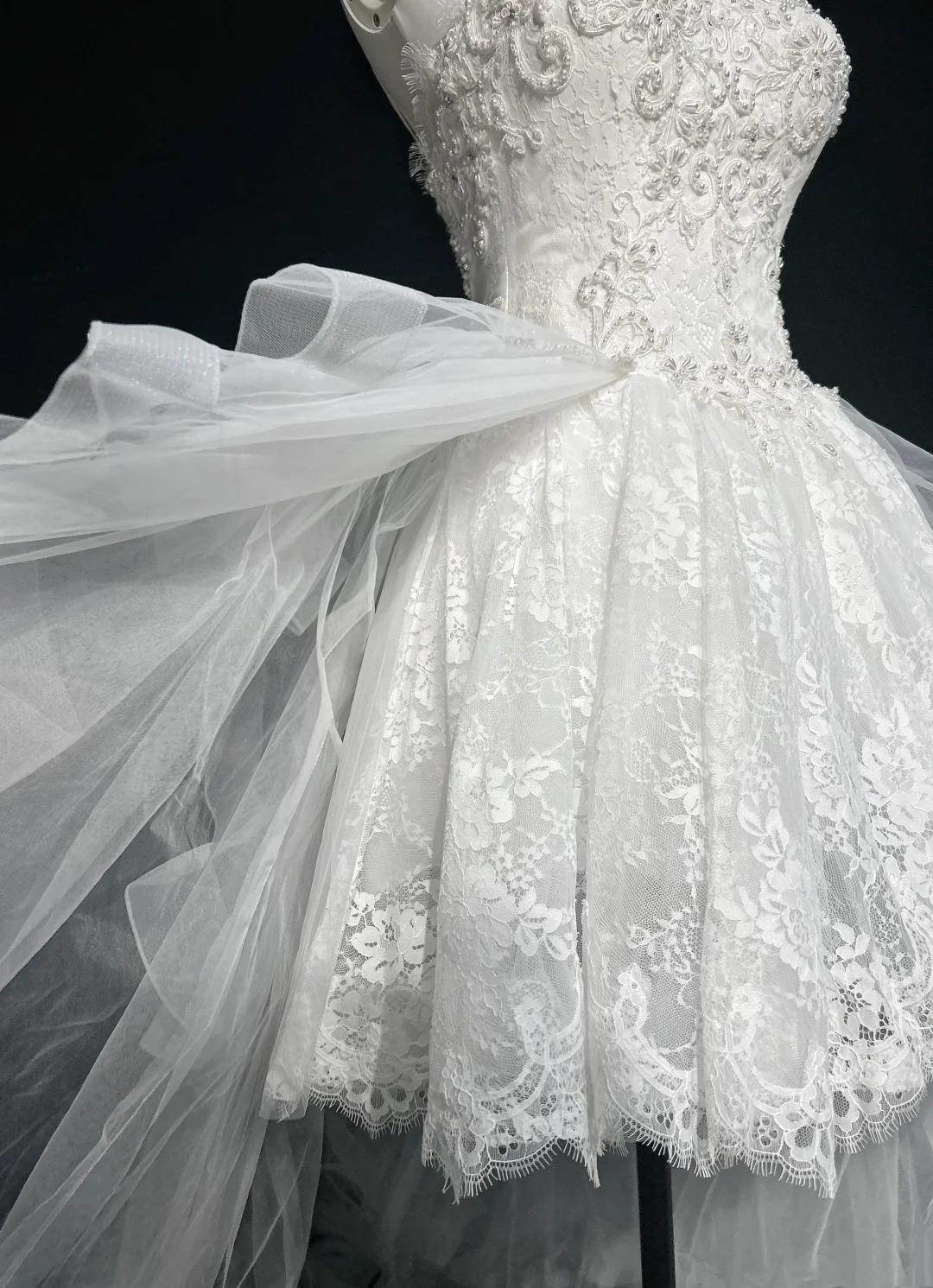 Vestido de novia único con tirantes finos, corte alto y bajo, de encaje, sin mangas, blanco, años 50, vestidos de novia modestos DH1115