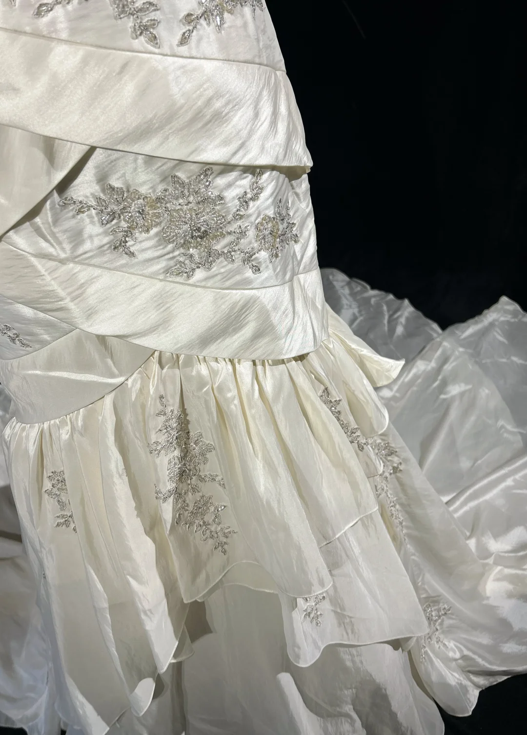 Vestido de novia retro de los años 60, estilo sirena, tirantes finos, sin mangas, encaje, largo, blanco, elegante, DH1120