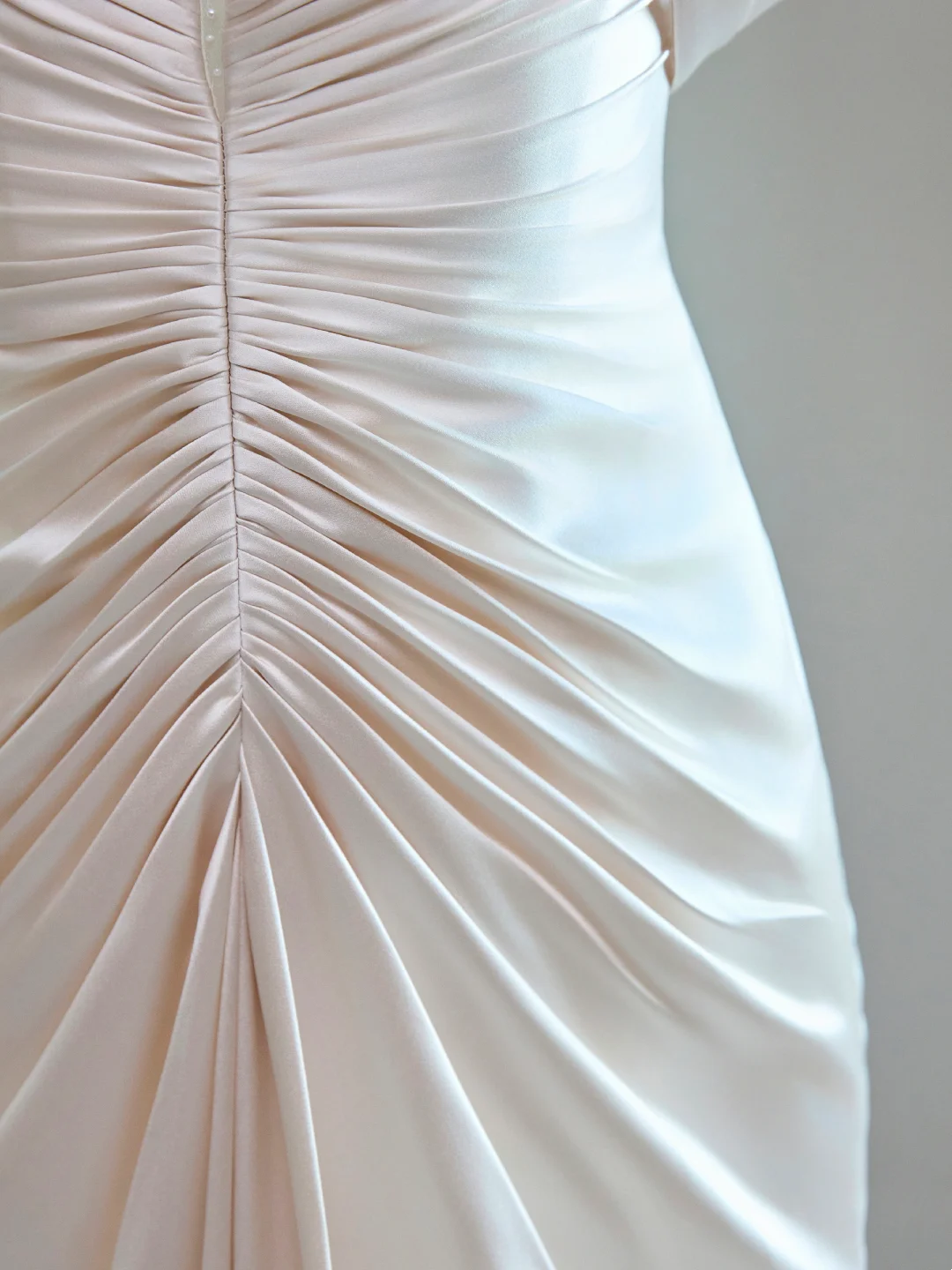 Vestido de novia modesto con hombros descubiertos, satén rosa claro, plisado, largo, elegante, DH1122