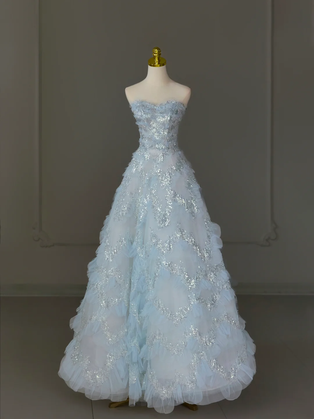 Hermoso vestido de fiesta de quinceañera largo de tul con escote corazón, azul claro, vestido formal de 15 años, vestido de dulces 16 DH1124
