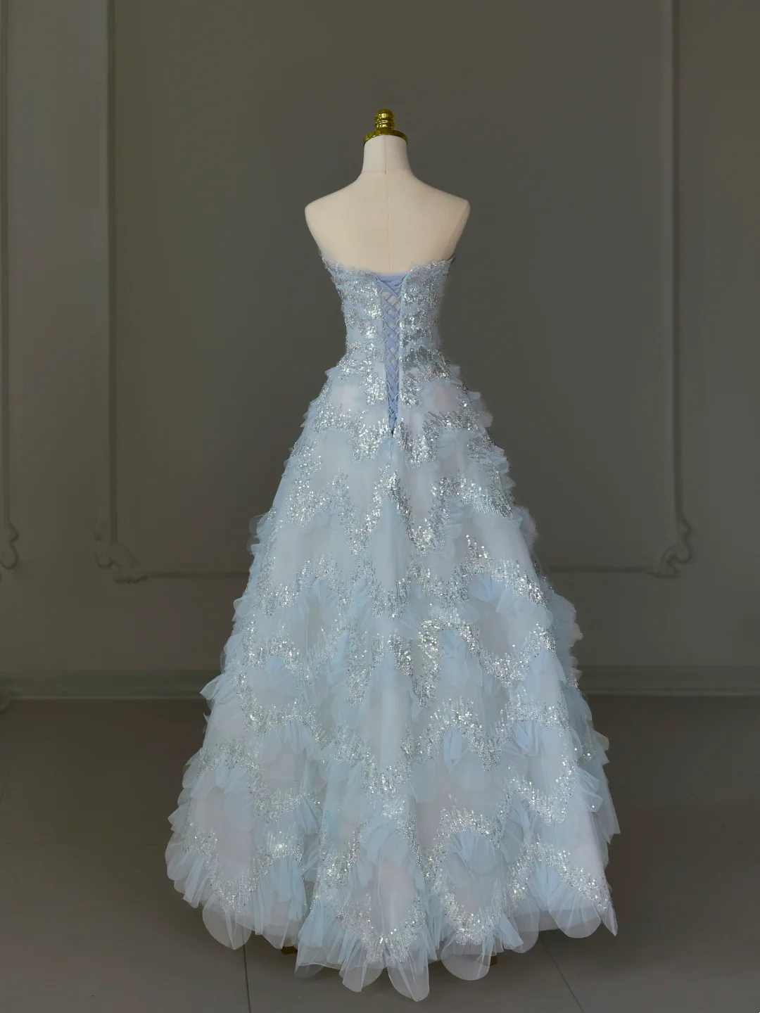 Hermoso vestido de fiesta de quinceañera largo de tul con escote corazón, azul claro, vestido formal de 15 años, vestido de dulces 16 DH1124