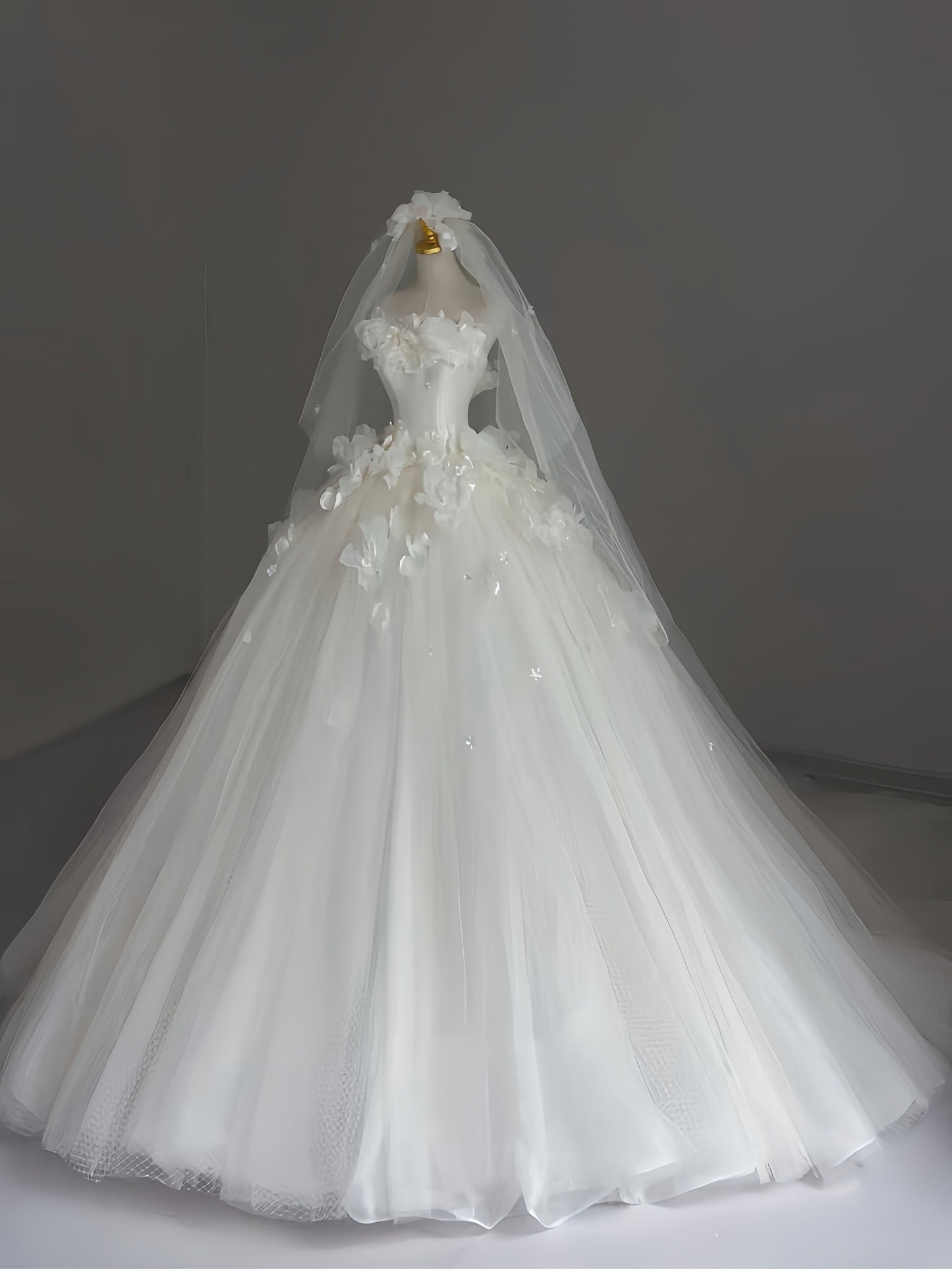 Hermoso vestido de novia, sin tirantes, blanco, largo, de tul, DH112