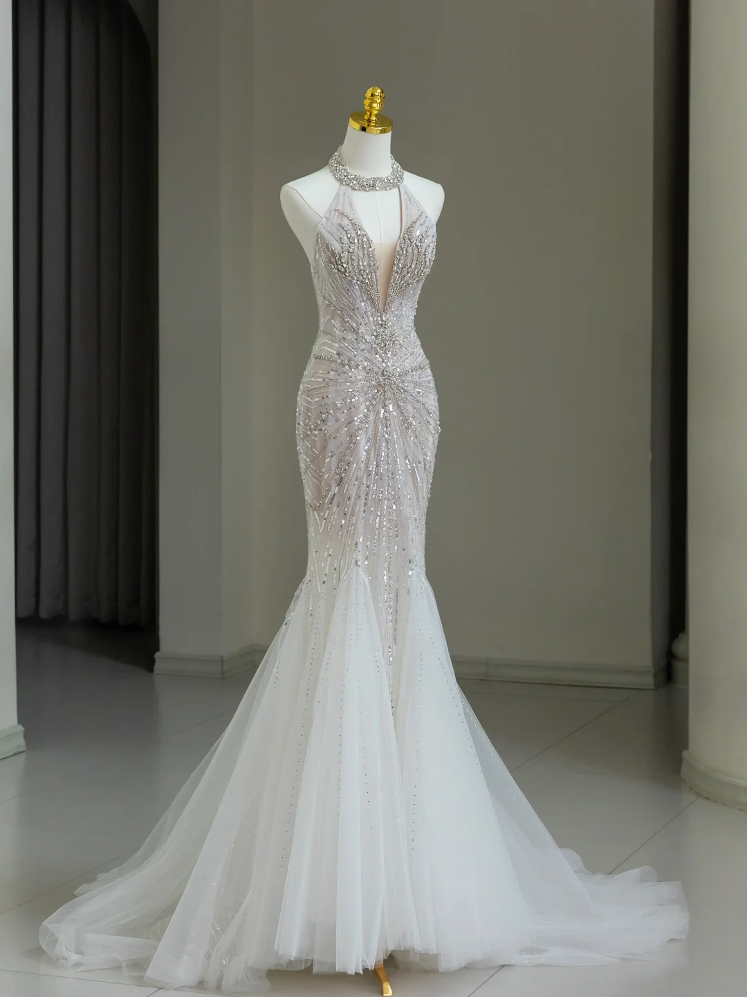 Vestido de novia modesto de corte sirena, escote redondo, tul, cuentas plateadas, largo, blanco, elegante, DH1136
