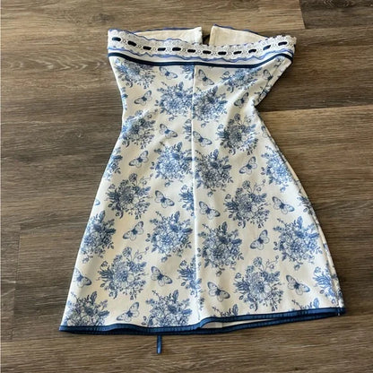 Lindos vestidos de fiesta de verano para octavo grado, de corte A, sin tirantes, con estampado floral azul, cortos y formales, DH114