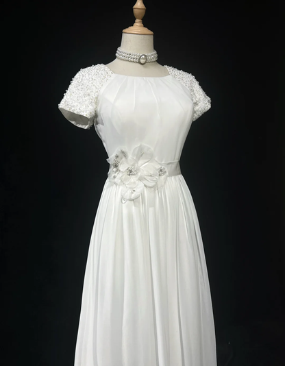 Vestido de novia modesto, corte A, escote cuadrado, blanco, mangas cortas, de gasa, Timeless Brides, DH1142