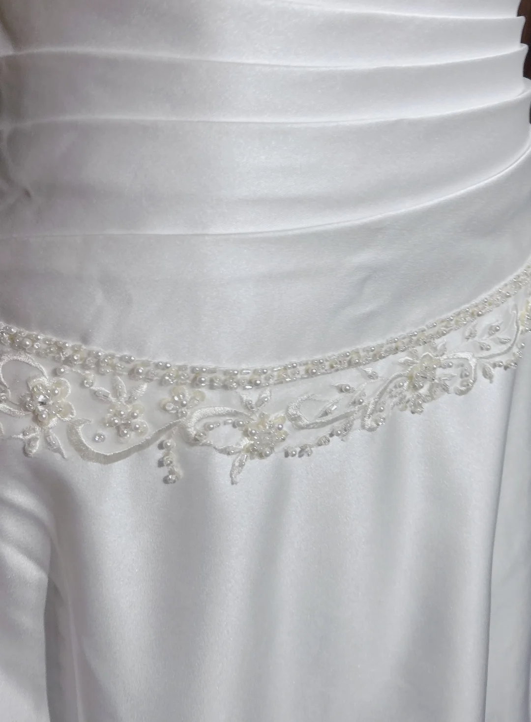Vestido de novia vintage, corte A, escote cuadrado, blanco, manga corta, satén, años 60, Timeless Brides, DH1143