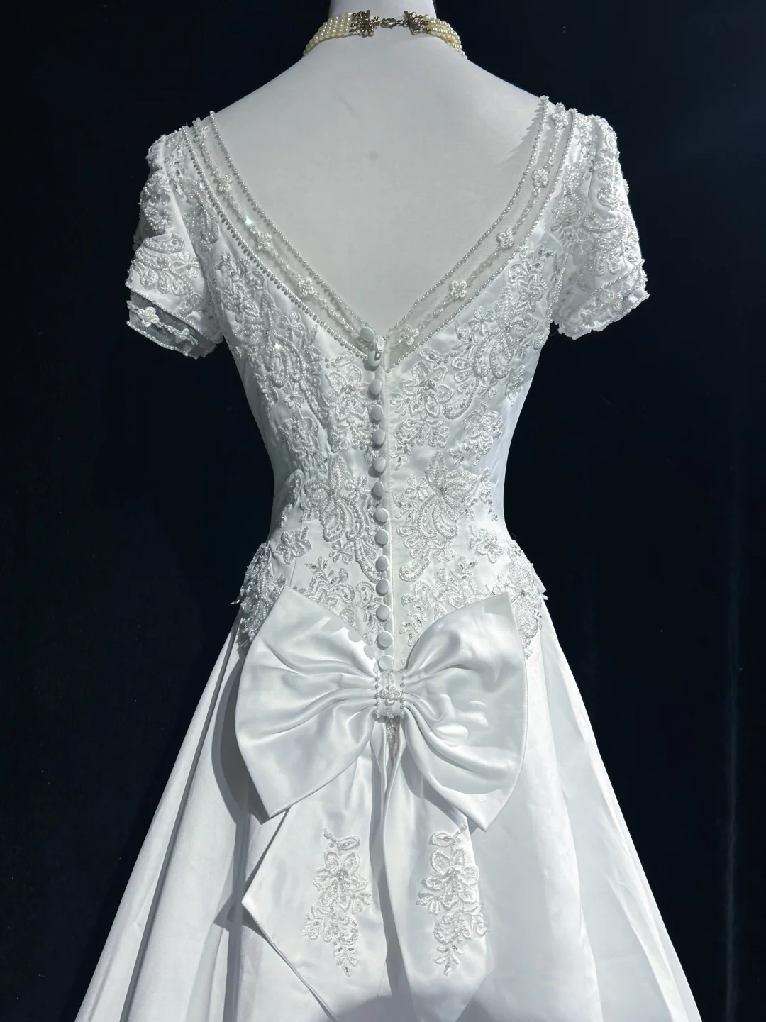 Vestido de novia clásico y elegante, corte A, escote en V, largo, blanco, de satén, años 70, estilo vintage, DH1149