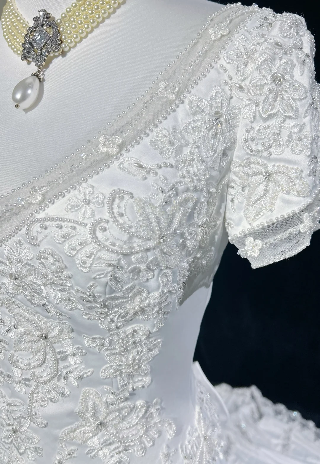 Vestido de novia clásico y elegante, corte A, escote en V, largo, blanco, de satén, años 70, estilo vintage, DH1149