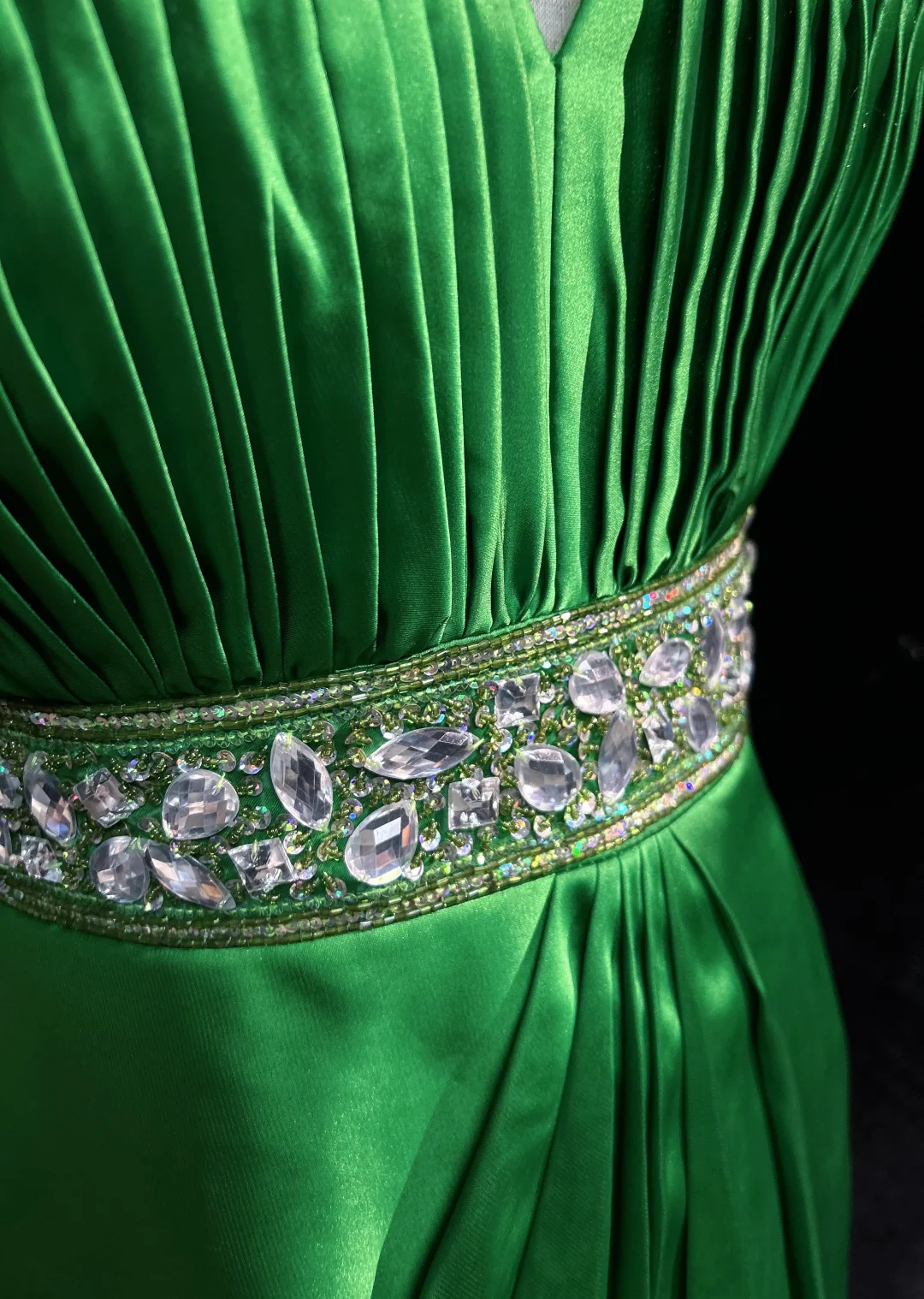 Vintage Sheath V Neck Green Satin Mini Short Formal 8th Grade Homecoming Dresses Summer Middle School Hoco Dress 20th Birthday Outfits DH1155