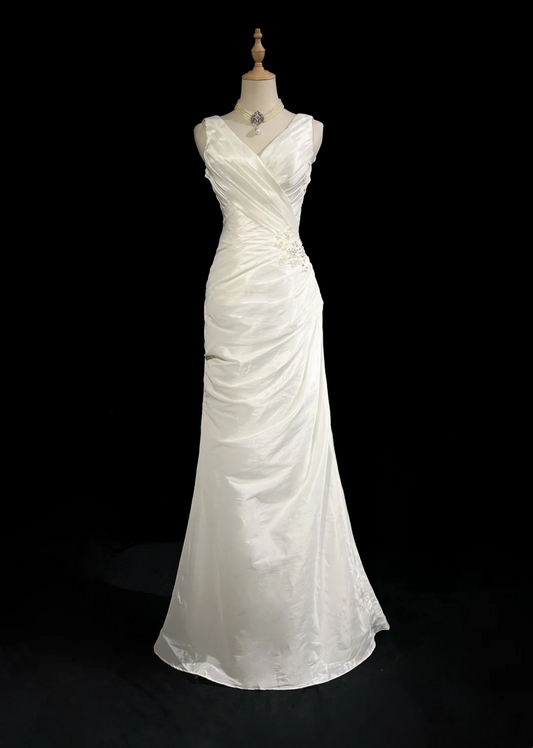 Vestido de novia único de corte sirena con escote en V y apliques de tafetán blanco, estilo años 90, estilo vintage, DH1165