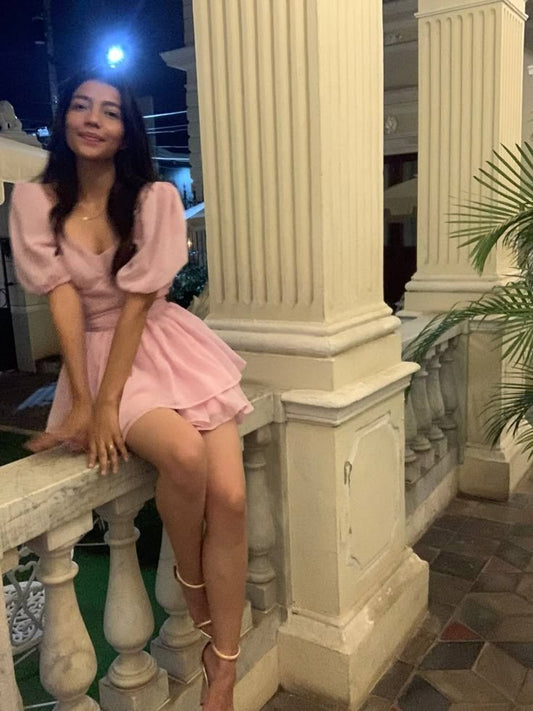 Lindo vestido de fiesta rosa con cuello en V y mangas cortas para 8.º grado, vestido de verano para escuela secundaria, traje de fiesta DH117