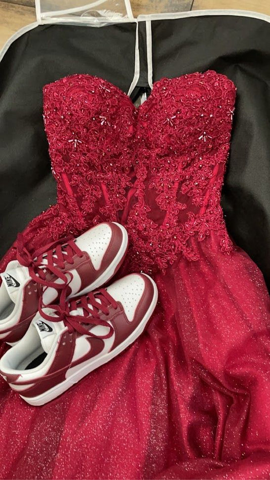 Elegante vestido de fiesta largo de tul burdeos con escote en forma de A y encaje de corazón, ideal para celebrar cumpleaños número 20 o cumpleaños número 18, DH121