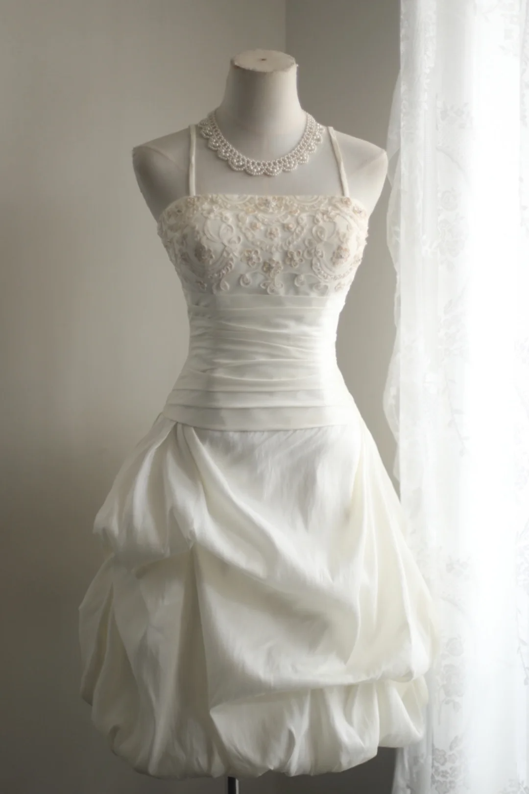 Retro A Line Spaghetti Straps White Satin Mini Short Formal 8th Grade Homecoming Dresses Summer Middle School Hoco Dress 18th Birthday Outfits DH1305