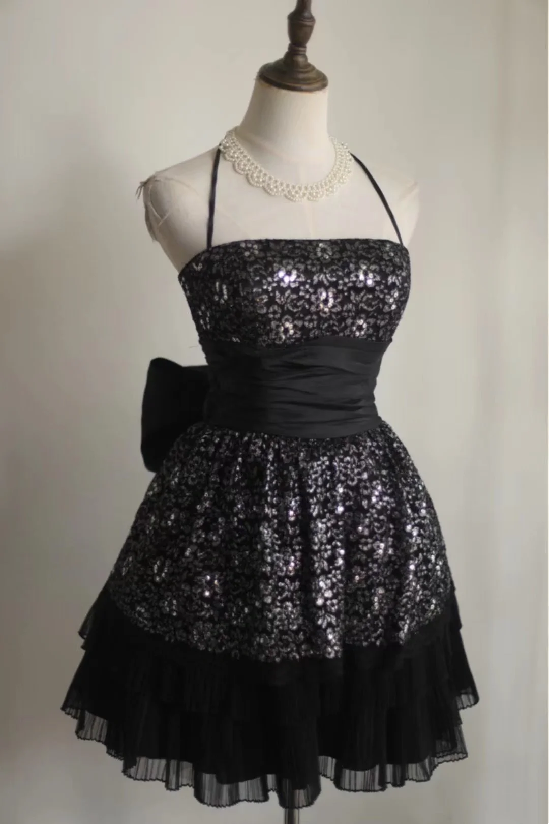 Retro A Line Halter Sequin Black Mini Short Formal 8th Grade Homecoming Dresses Summer Middle School Hoco Dress 18th Birthday Outfits DH1306