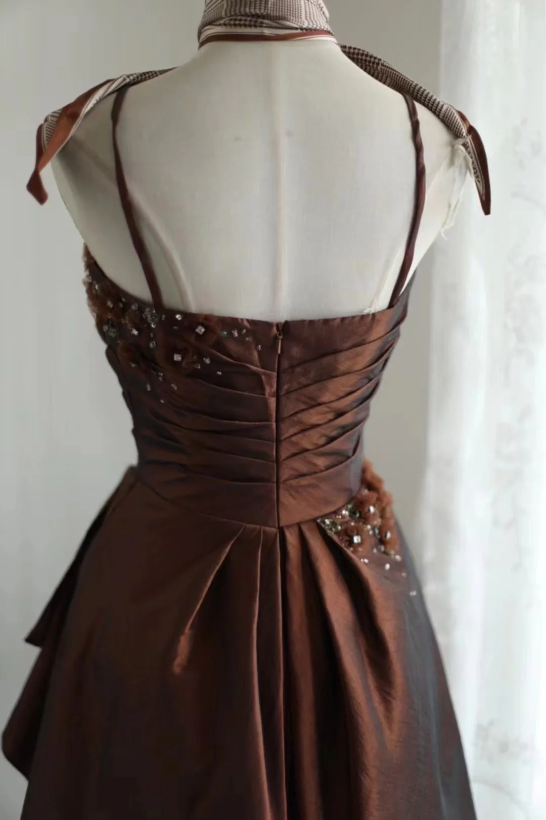 Vestido corto retro de tafetán marrón con tirantes finos, corte A, para fiesta de 8.º grado, para escuela secundaria, DH1317