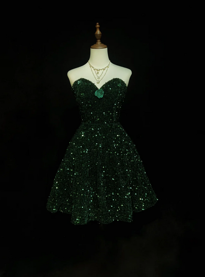 Vestido de fiesta corto con escote corazón y lentejuelas verde oscuro, estilo mini, formal, para octavo grado, para escuela secundaria, para cóctel, DH1457