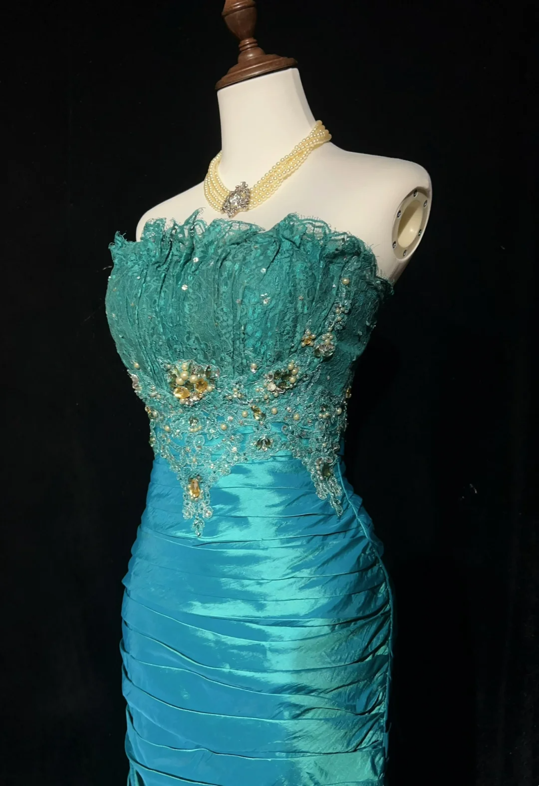 Vestido de cóctel vintage de satén azul, sin tirantes, hasta la rodilla, para octavo grado, para escuela secundaria, Hoco Outfits DH1461