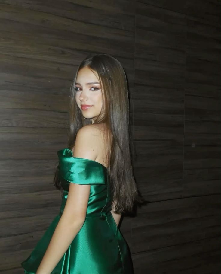 Unique Hoco Dresses A Line Off The Shoulder Short Dark Green Satin Mini Formal 8th Grade Homecoming Dresses Middle School 18th Birthday Outfits Hoco Outfit DH1698