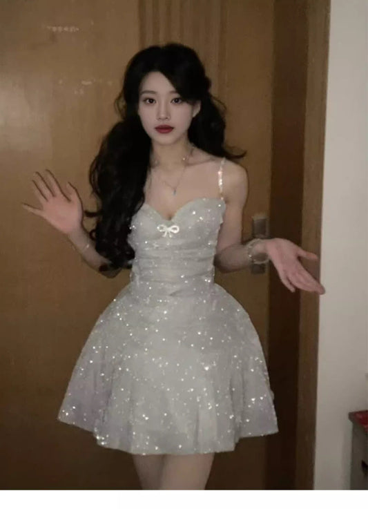 Vestido corto blanco elegante de corte A con tirantes finos y lentejuelas para fiesta de 8.º grado, vestido de fiesta Hoco Court para secundaria, vestido para cumpleaños número 21, atuendos Hoco DH1797