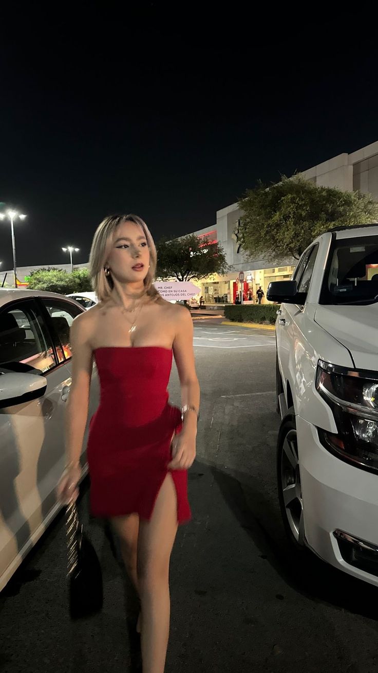 Cute Sheath Strapless Red Satin Grad Dress Inspo Short Mini Formal 8th Grade Homecoming Dresses High School Hoco Court Dress Graduation Dress Hoco Outfits DH1822