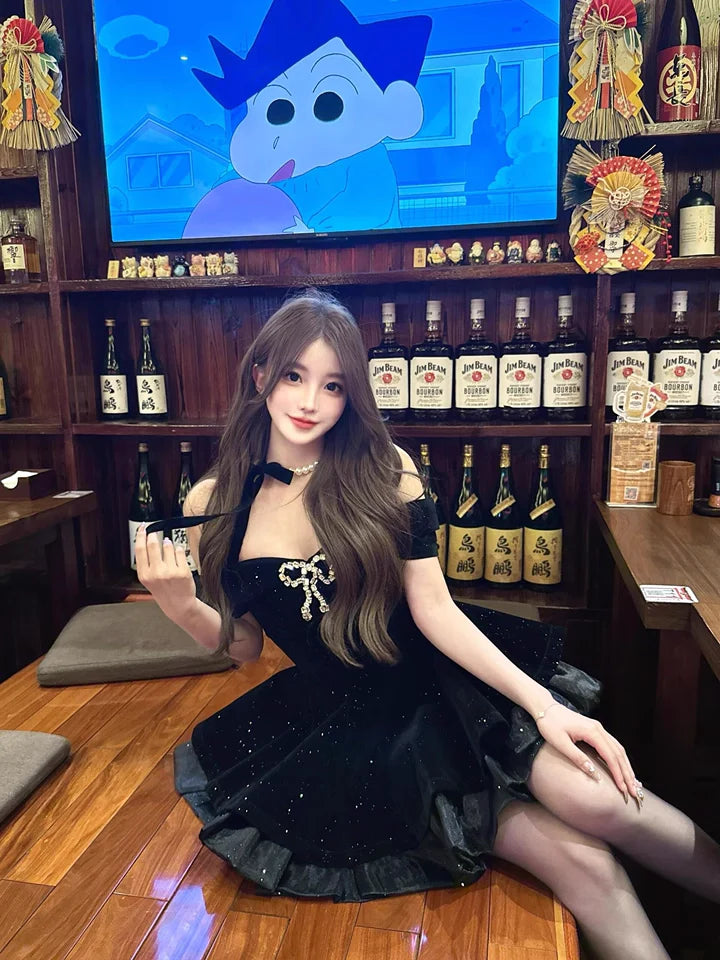 Sexy Ball Gown Off The Shoulder Black Velvet Short Formal 8th Grade Homecoming Dresses Summer Middle School Hoco Dress 6th Grade Graduation Outfits DH1882