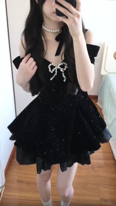 Sexy Ball Gown Off The Shoulder Black Velvet Short Formal 8th Grade Homecoming Dresses Summer Middle School Hoco Dress 6th Grade Graduation Outfits DH1882