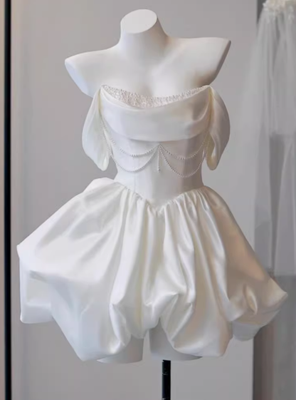Vestido corto de cóctel blanco, corte A, sin tirantes, para octavo grado, para escuela secundaria, Hoco Outfits DH1886