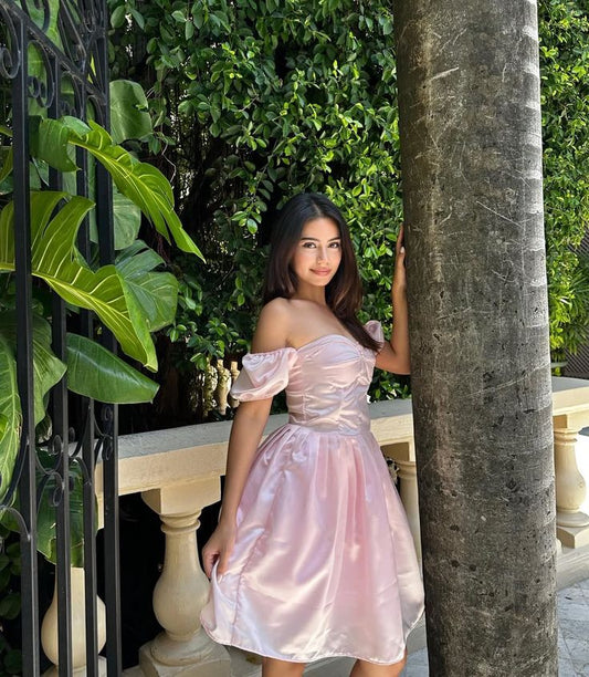 Cute Ball Gown Sweetheart Pink Satin Formal 8th Grade Homecoming Dresses Middle School Short Cocktail Gowns Graduation Dress Hoco Outfits DH2013