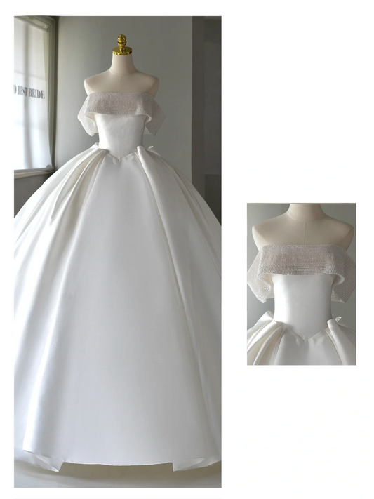 Vestido de novia etéreo, de satén blanco, con hombros descubiertos, P2045
